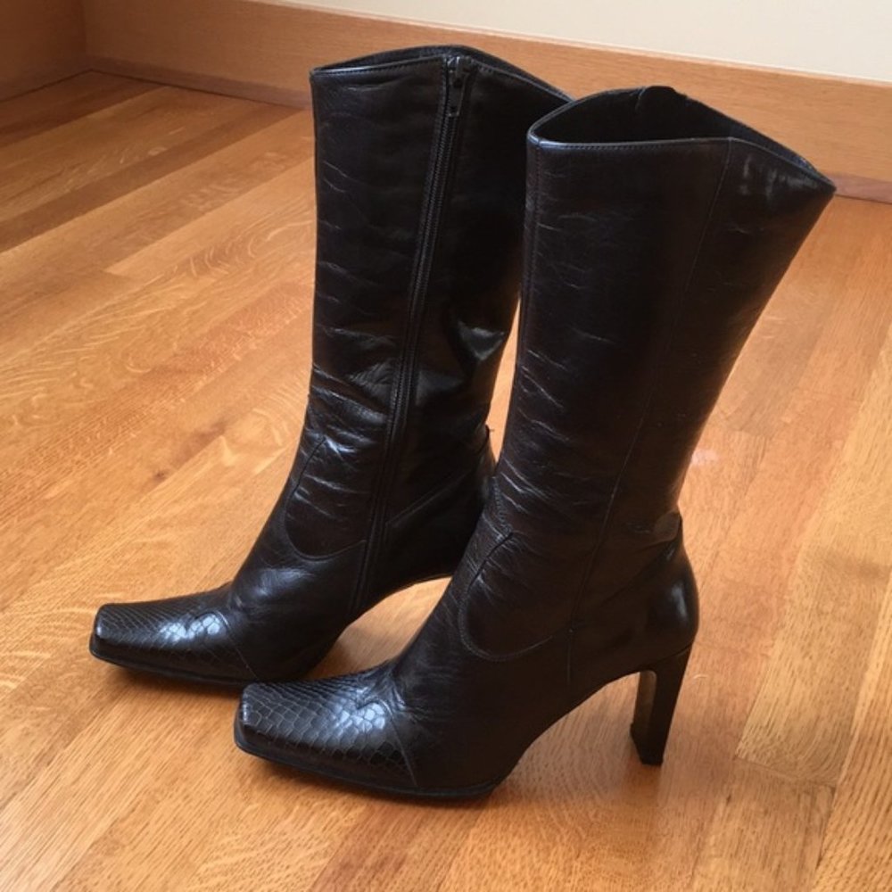 Guess Leather Boots.